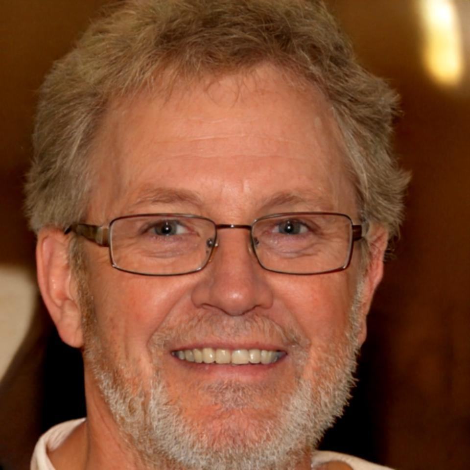 Portrait of Darren Kowalski, Partnership Director at quentarioza